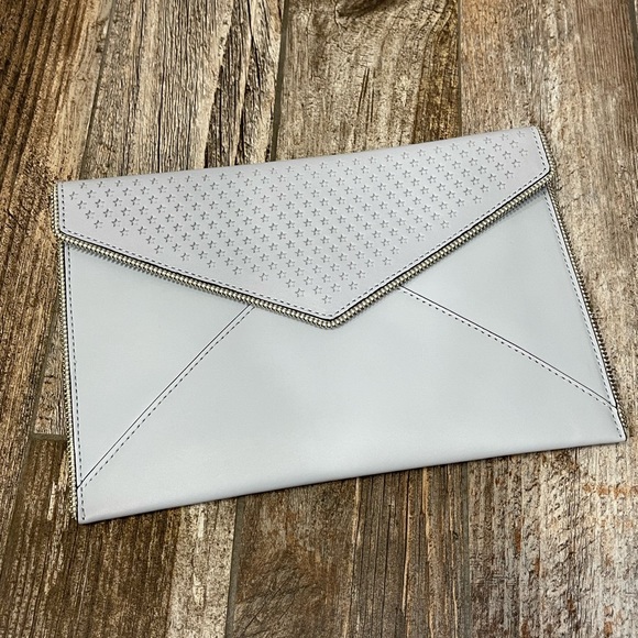 Rebecca Minkoff Star Perforated Leo Clutch - Picture 1 of 9